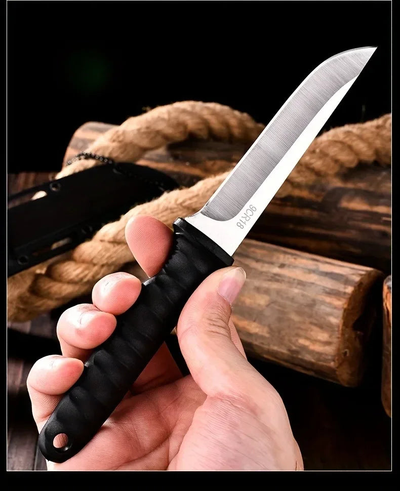 Couteau de survie haute dureté de Sentinelle Alpha avec poignée ergonomique, idéal pour les aventures en plein air