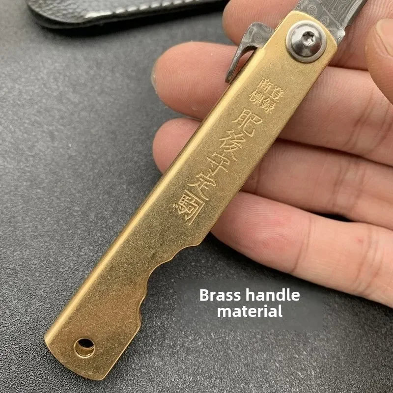 Couteau pliant Higonokami avec manche en laiton et design élégant pour un usage quotidien