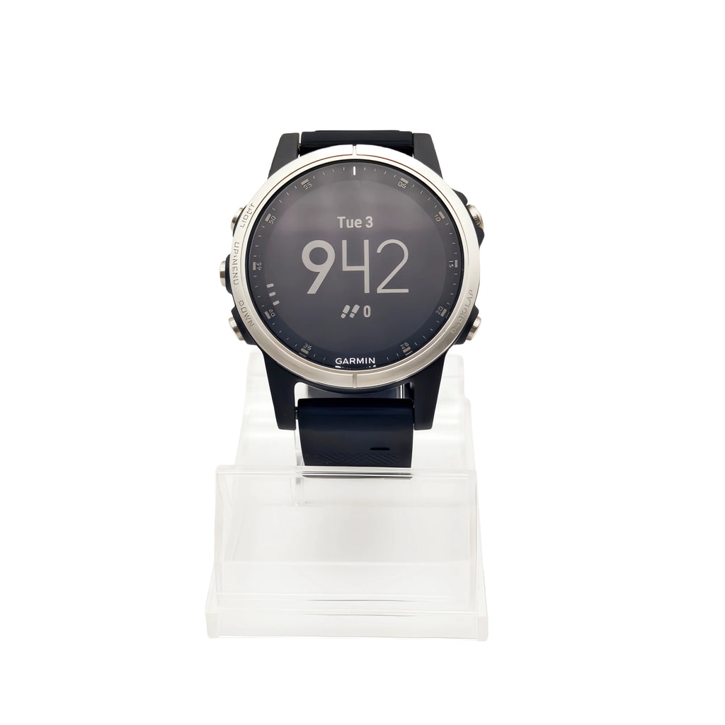 Montre Garmin Fenix 5S Plus pour activités outdoor - Sentinelle Alpha