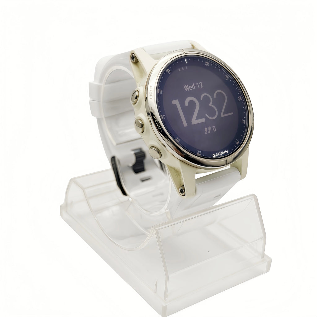 Montre Garmin Fenix 5S Plus pour activités outdoor - Sentinelle Alpha